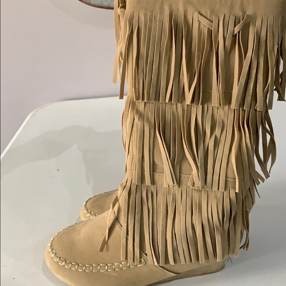Girls Sz 3 Fringe Boots